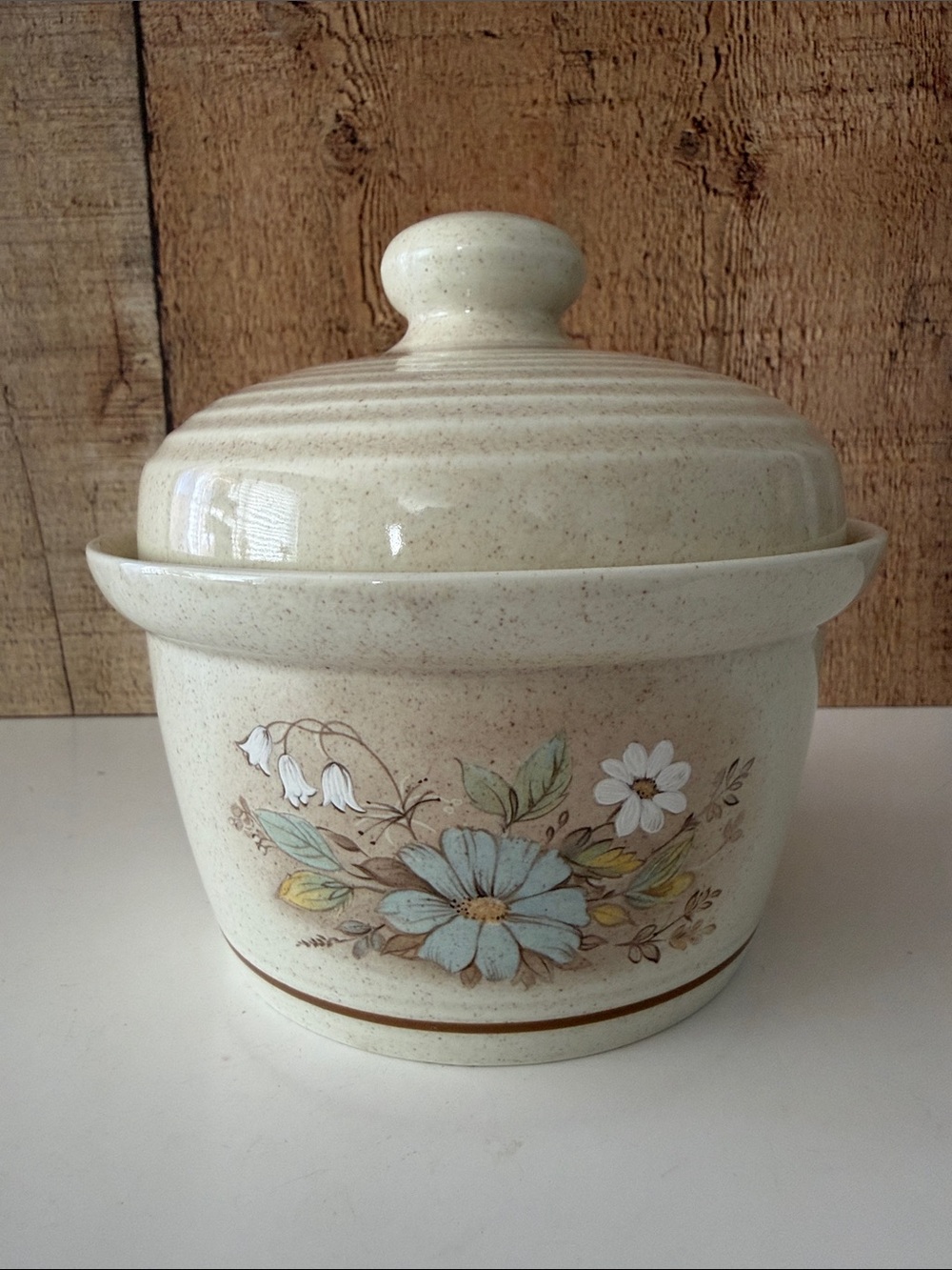 1980’s Royal Doulton Florinda Lambethware Covered Dish - Cream Speckle